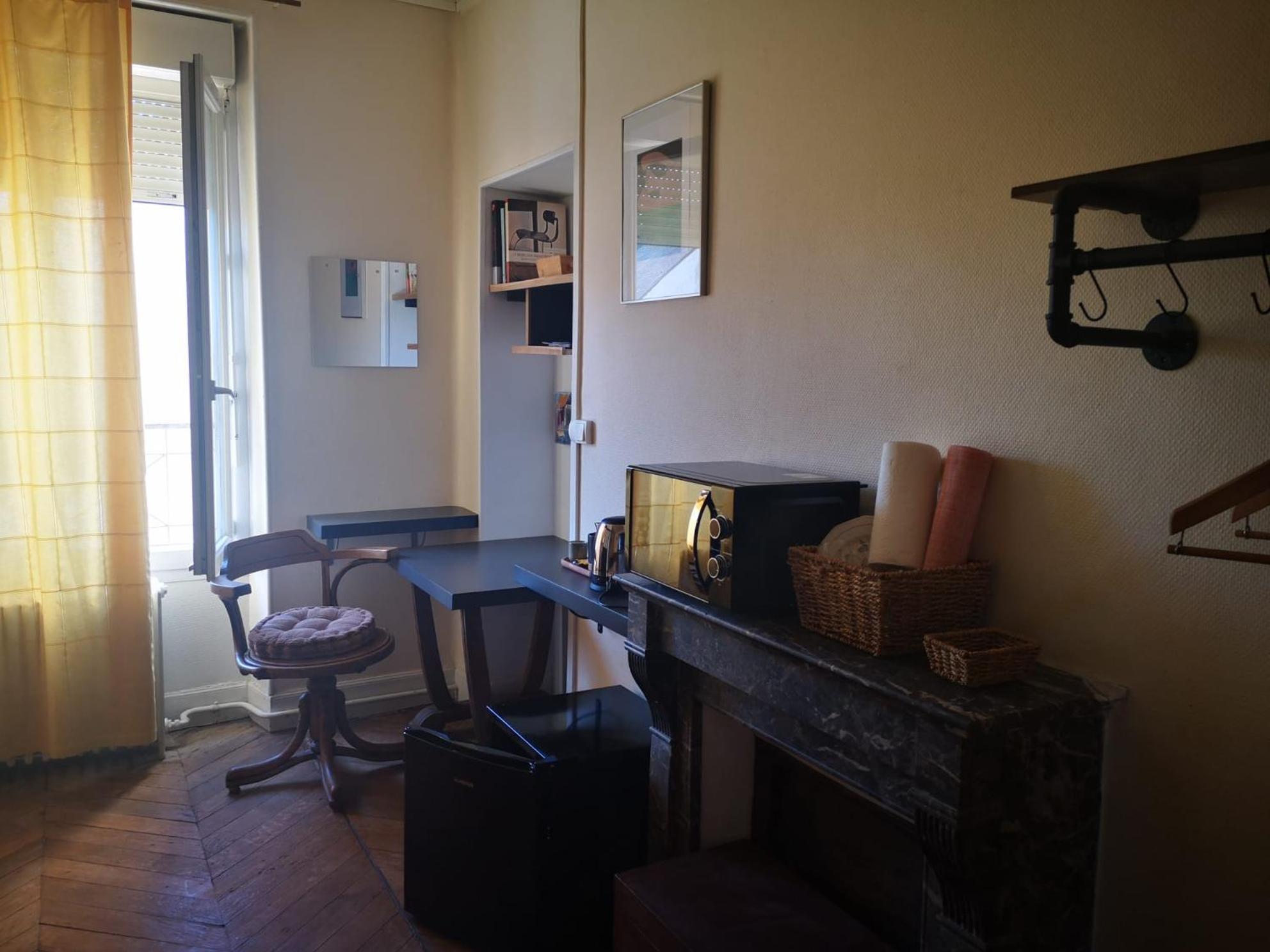 Chambres Avec Salle De Bains Et Cuisine En Centre Ville Argenton Sur Creuse Buitenkant foto